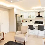 Villa Moon - Tranquil 3br With Private Pool