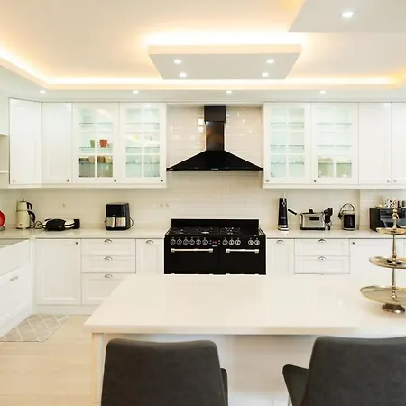 Moon - Tranquil 3br With Private Pool Köyceğiz