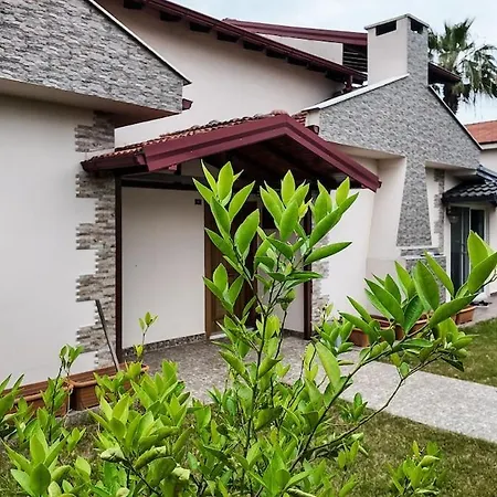 Moon - Tranquil 3br With Private Pool Köyceğiz