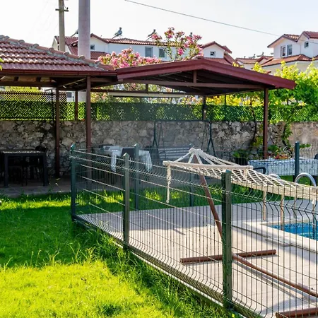 Villa Moon - Tranquil 3br With Private Pool *