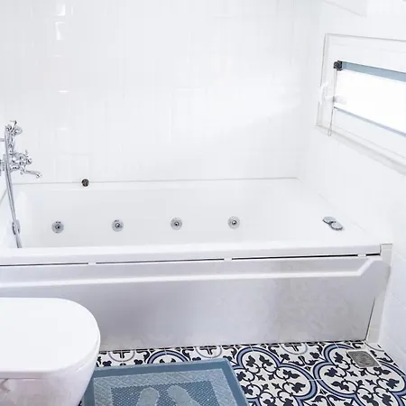 Willa Moon - Tranquil 3br With Private Pool